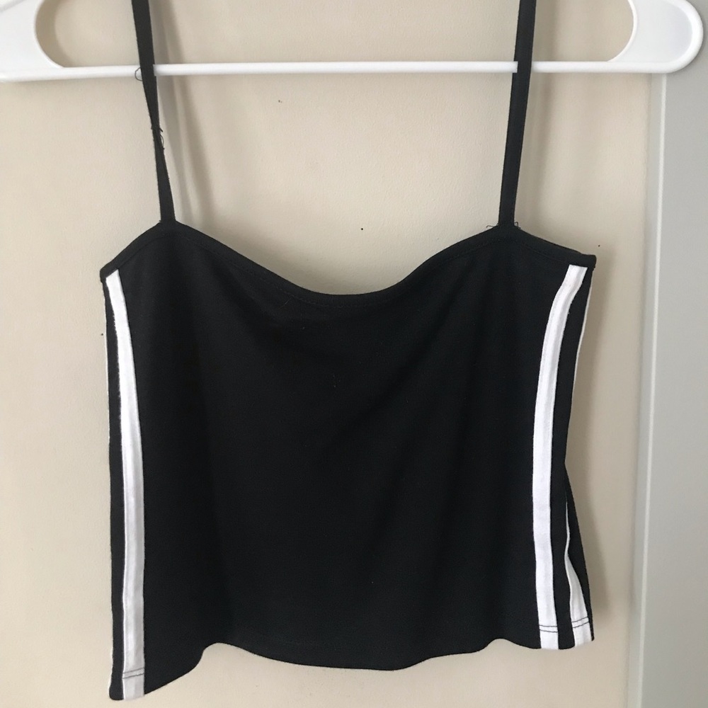 black crop top